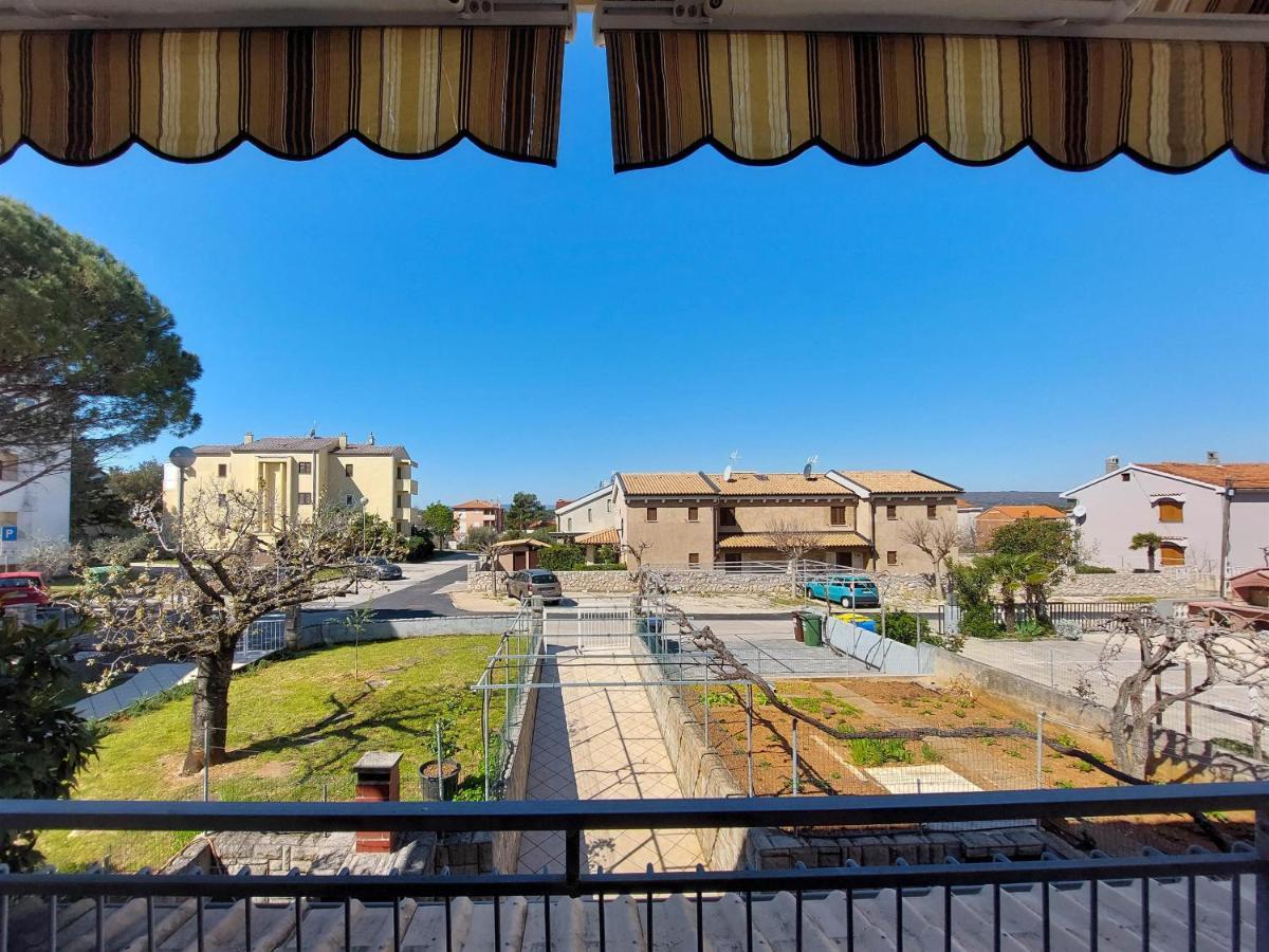 Apartments Nikola Punat Exterior photo