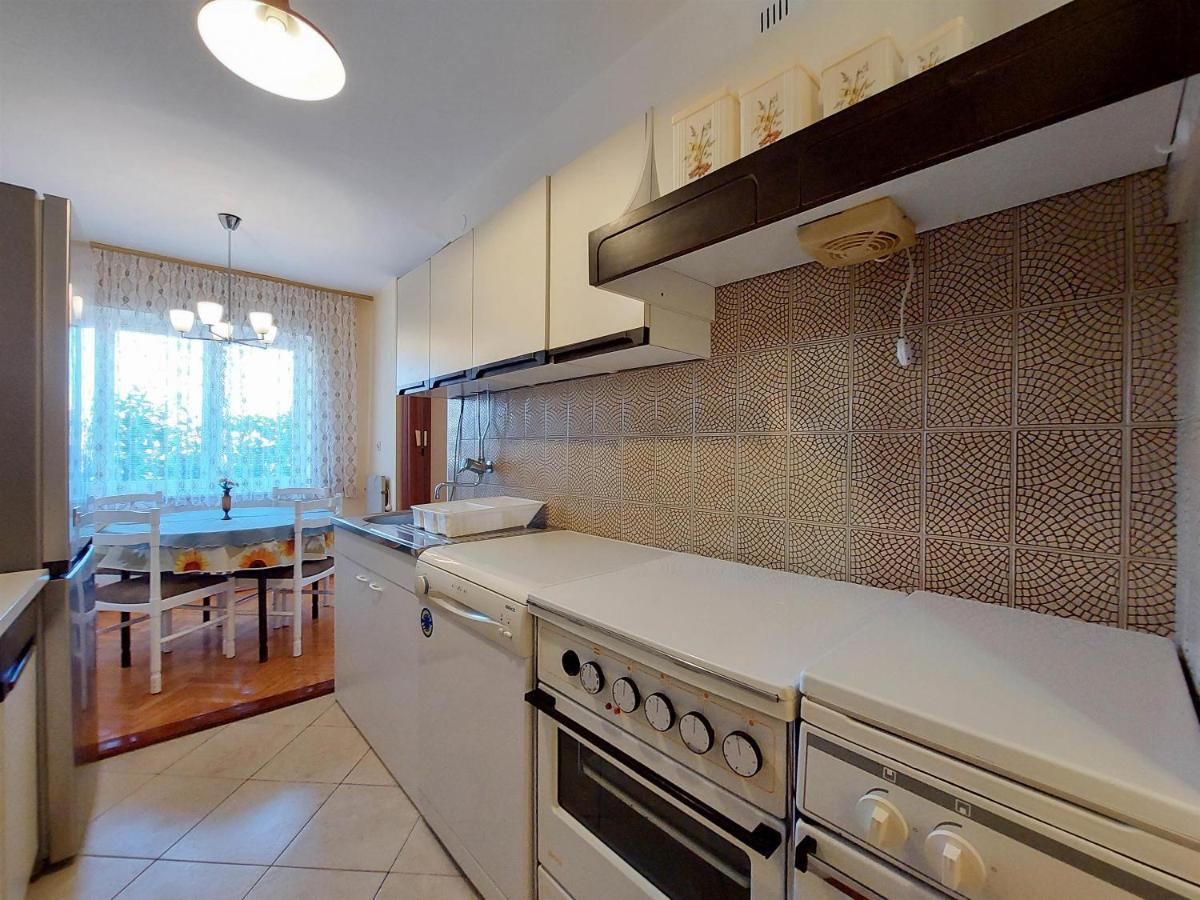 Apartments Nikola Punat Exterior photo